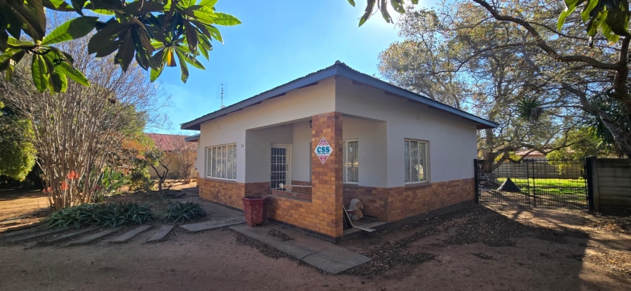 3 Bedroom Property for Sale in Meiringspark Ext 1 North West